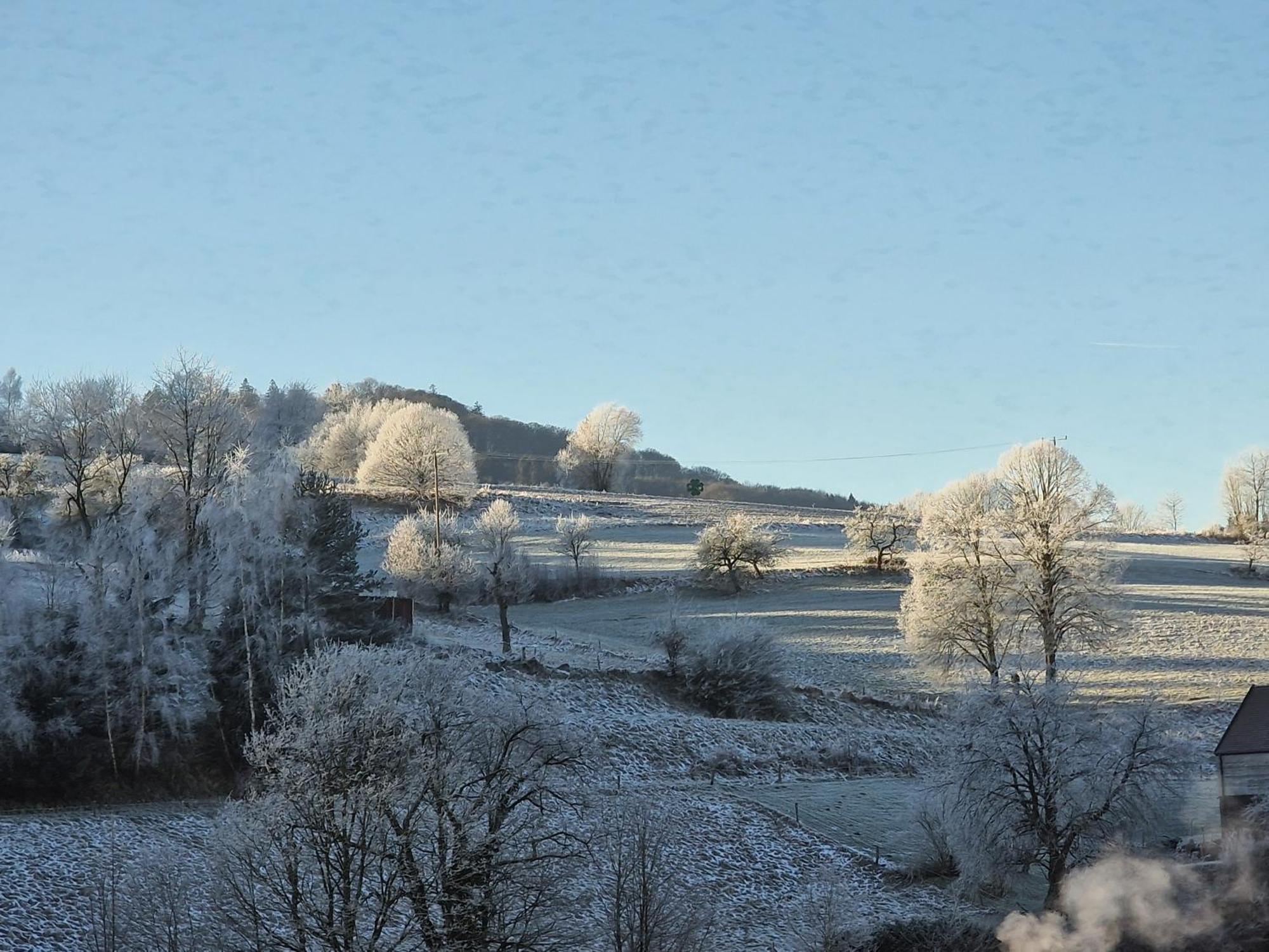 Zur Sonne "Gasthaus-Bar-Events" Poppenhausen Luaran gambar